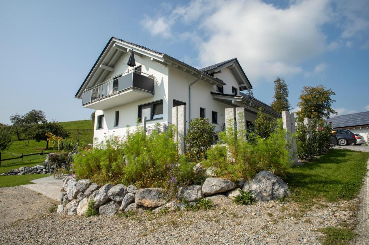 Haus Am See - Ferienwohnungen Neukirch  Eksteriør bilde